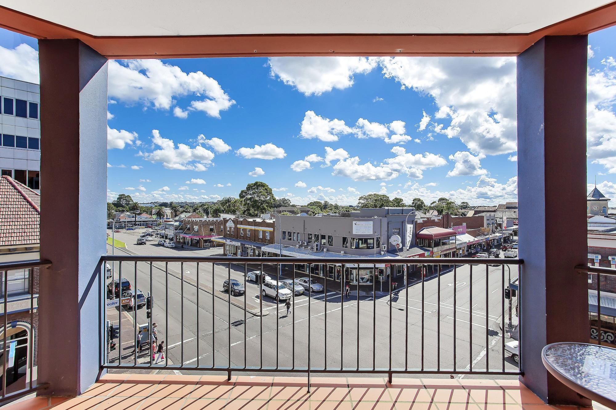 Boulevard On Beaumont Newcastle Exterior photo
